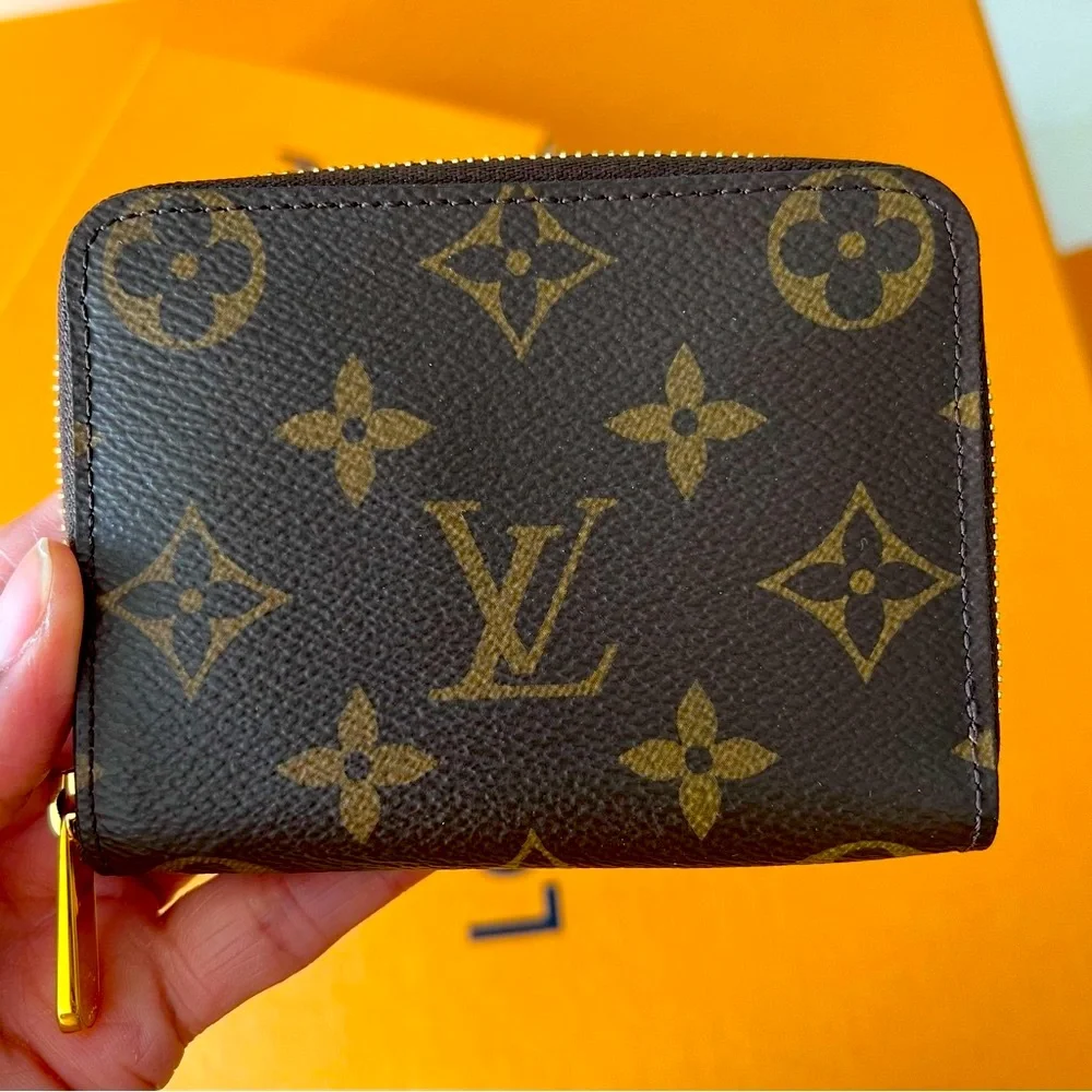 Authentic Louis Vuitton Zippy Coin Purse Monogram - Picture 1 of 10